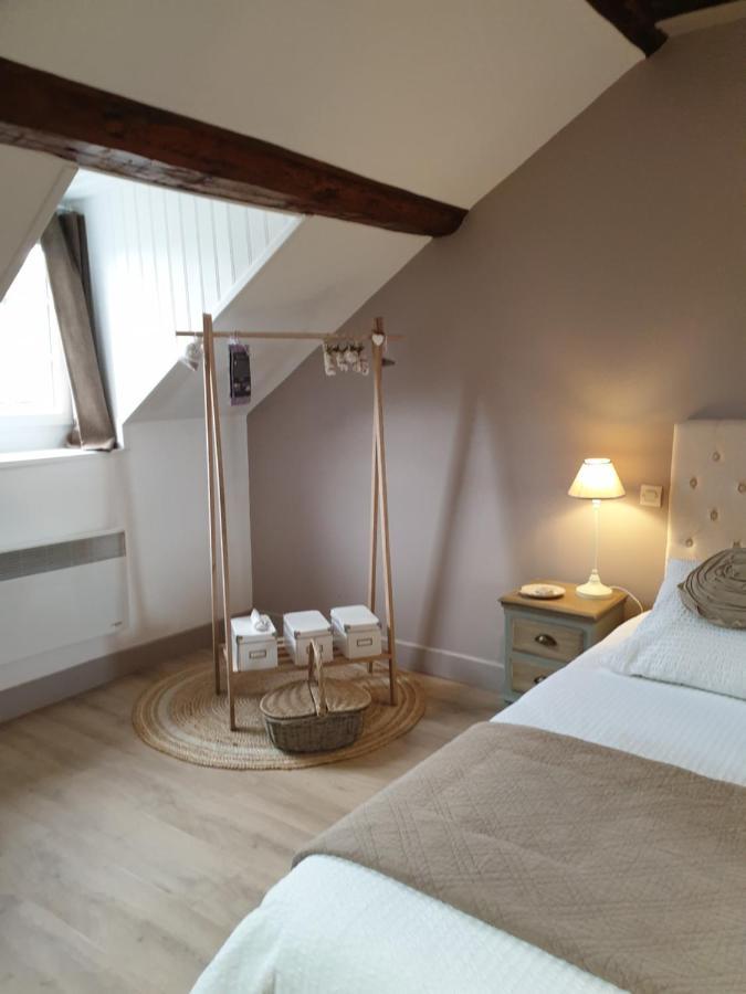 D'Anciennes "Chambres De Bonnes" Honfleur Exterior foto